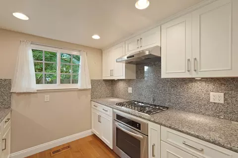 Kitchen - 1150 Junewood Ct, Lodi, CA 95242 photo 3 of 5