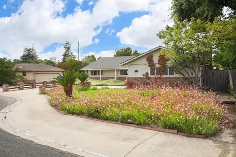 Exterior - 1150 Junewood Ct, Lodi, CA 95242 photo 3 of 12