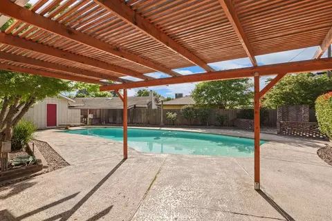 Exterior - 1150 Junewood Ct, Lodi, CA 95242 photo 12 of 12