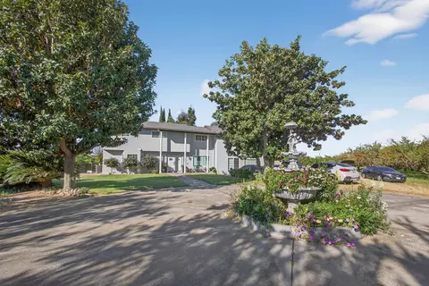 Exterior - 19195 Dahlin Rd, Escalon, CA 95320 photo 2 of 5