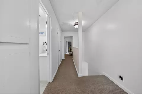 Entry Way - 19195 Dahlin Rd, Escalon, CA 95320 photo 3 of 3