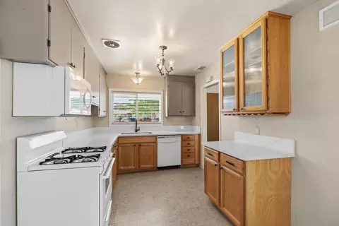 Kitchen - 1437 W Elm St, Lodi, CA 95242 photo 2 of 3