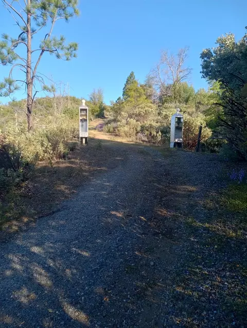 16140 Baker Riley Rd, Mokelumne Hill, CA 95245
