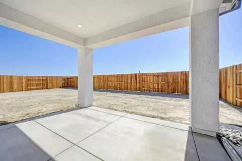 Exterior - 3939 Diffusion Rd, Roseville, CA 95747 photo 4 of 6