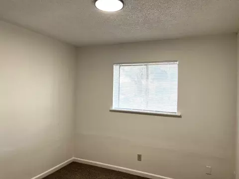 Bedroom - 1501 Pelton Ave, Modesto, CA 95351 photo 2 of 3