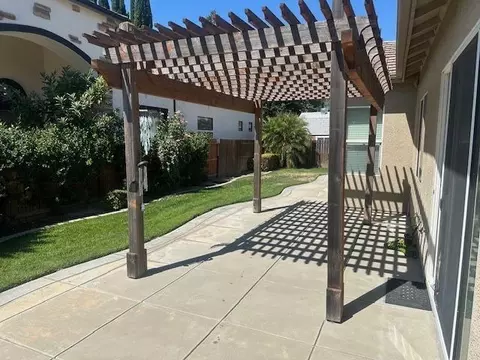 Exterior - 2214 Milano St, Manteca, CA 95337 photo 6 of 8
