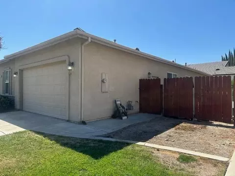 Exterior - 2214 Milano St, Manteca, CA 95337 photo 5 of 8