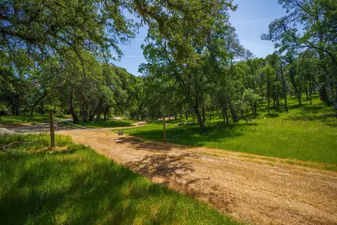 5885 Johnson Dr, Lincoln, CA 95648 photo 13