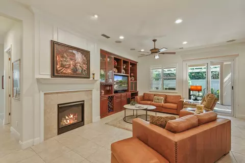 Living - 1288 Maple Valley St, Manteca, CA 95336 photo 2 of 3