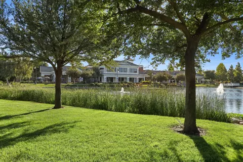 View/Area - 1288 Maple Valley St, Manteca, CA 95336 photo 3 of 9