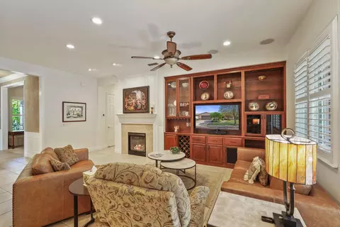 Living - 1288 Maple Valley St, Manteca, CA 95336 photo 3 of 3