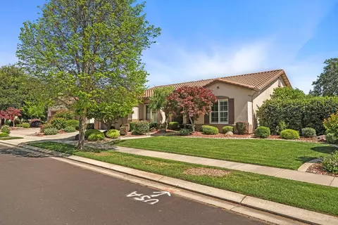 Exterior - 1288 Maple Valley St, Manteca, CA 95336 photo 5 of 16