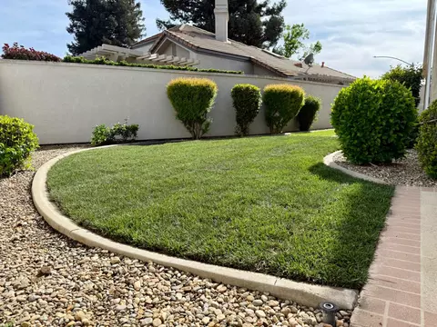 Exterior - 1104 Copper Cottage Ln, Modesto, CA 95355 photo 7 of 10