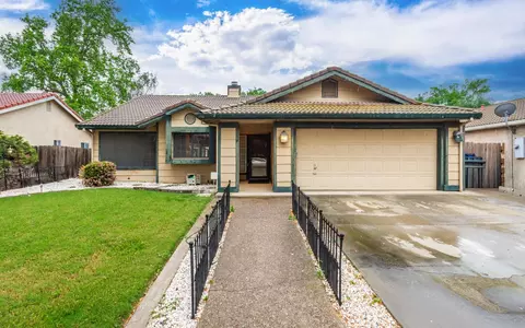 1604 January Dr, Modesto, CA 95358