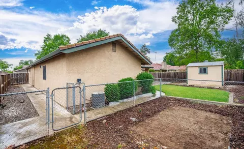 Exterior - 1604 January Dr, Modesto, CA 95358 photo 9 of 10