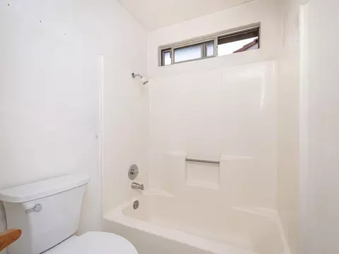Bath - 1604 January Dr, Modesto, CA 95358 photo 2 of 5