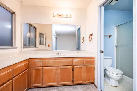 Bath - 1604 January Dr, Modesto, CA 95358 photo 3 of 5
