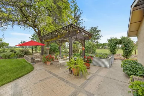 Exterior - 35670 Yellowstone Ave, Davis, CA 95616 photo 13 of 42