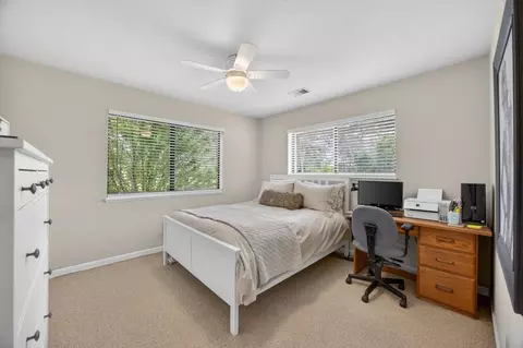 Bedroom - 35670 Yellowstone Ave, Davis, CA 95616 photo 1 of 7