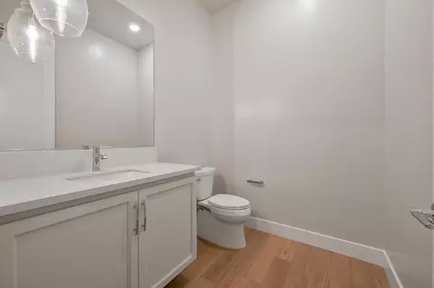 Bath - 3026 Blackpoint Ct, Rocklin, CA 95765 photo 2 of 4