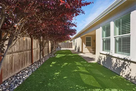 Exterior - 2662 Veneto Ct, Lodi, CA 95242 photo 6 of 9