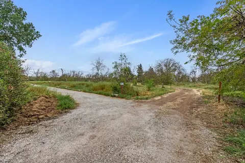 Exterior - 4607 Archerdale Rd, Linden, CA 95236 photo 4 of 12