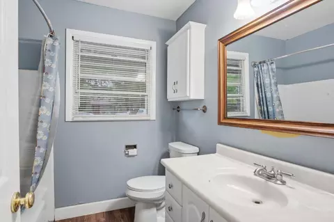 Bath - 7888 Cedar Ln, Hilmar, CA 95324 photo 2 of 3