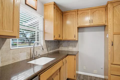 Kitchen - 7888 Cedar Ln, Hilmar, CA 95324 photo 3 of 4