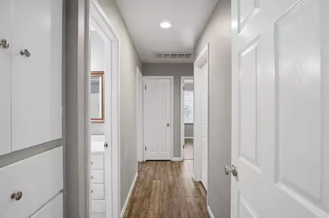 Entry Way - 7888 Cedar Ln, Hilmar, CA 95324 photo 1 of 2