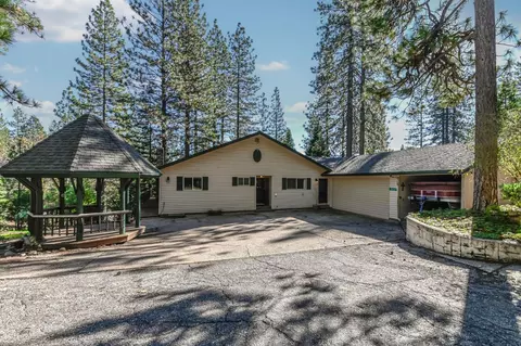 2637 Ruth Ln, Arnold, CA 95223