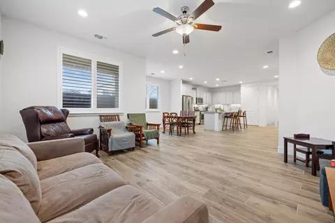 Entry Way - 1640 Carrara Ln, Ripon, CA 95366 photo 6 of 16