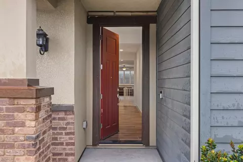 Entry Way - 1640 Carrara Ln, Ripon, CA 95366 photo 1 of 16