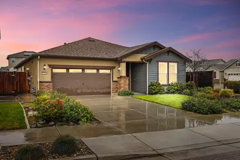 Exterior - 1640 Carrara Ln, Ripon, CA 95366 photo 2 of 9
