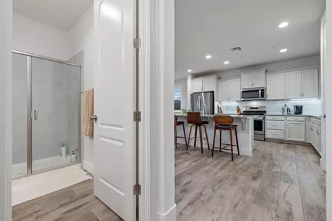 Entry Way - 1640 Carrara Ln, Ripon, CA 95366 photo 15 of 16