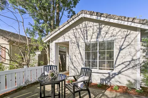 2345 Roualt St, Davis, CA 95618 photo 2