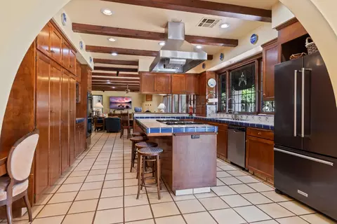 Kitchen - 10464 E Herndon Ave, Clovis, CA 93619 photo 1 of 2