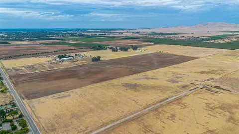 View/Area - 10464 E Herndon Ave, Clovis, CA 93619 photo 6 of 13