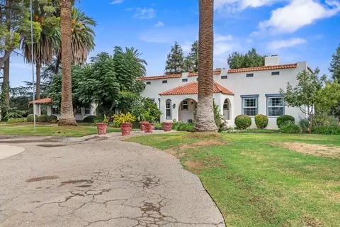 Exterior - 10464 E Herndon Ave, Clovis, CA 93619 photo 3 of 12