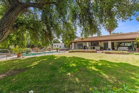 Exterior - 10464 E Herndon Ave, Clovis, CA 93619 photo 10 of 12