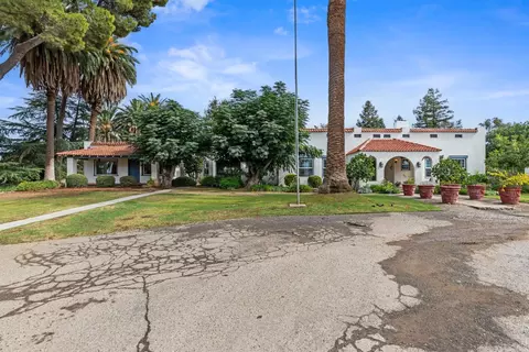 Exterior - 10464 E Herndon Ave, Clovis, CA 93619 photo 2 of 12