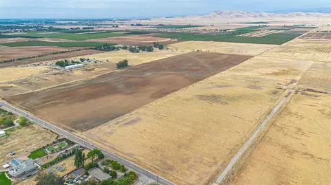 View/Area - 10464 E Herndon Ave, Clovis, CA 93619 photo 5 of 13