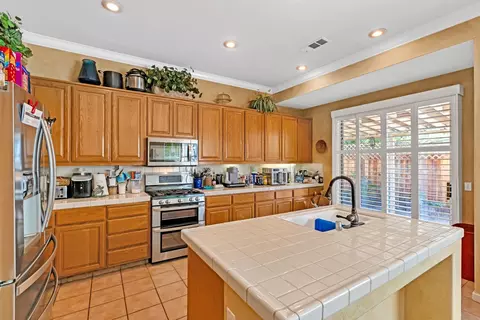 Kitchen - 1908 Fall Brook Ct, Merced, CA 95340 photo 1 of 5