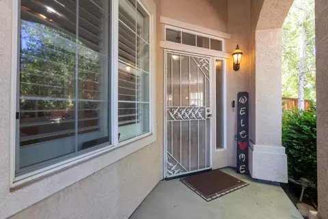 Entry Way - 1908 Fall Brook Ct, Merced, CA 95340 photo 1 of 3