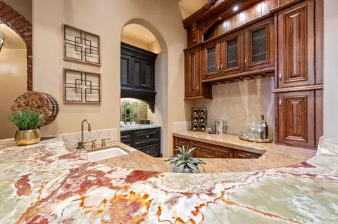 Kitchen - 9345 King Rd, Loomis, CA 95650 photo 2 of 8