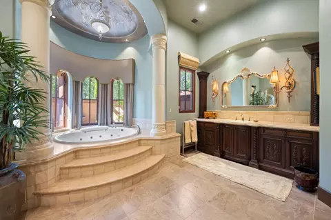 Bath - 9345 King Rd, Loomis, CA 95650 photo 4 of 10