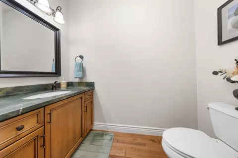 Bath - 4817 E Morada Ln, Stockton, CA 95212 photo 6 of 6