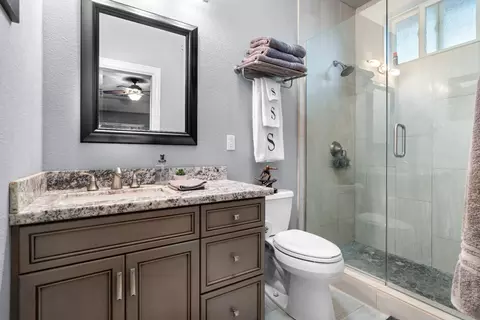 Bath - 4817 E Morada Ln, Stockton, CA 95212 photo 5 of 6