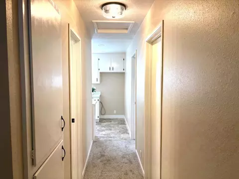 Entry Way - 930 Palomino St, Manteca, CA 95336 photo 1 of 1