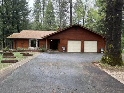 33700 Railfence Rd, Alta, CA 95701