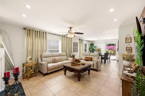 Living - 2053 Raven St, Tracy, CA 95376 photo 4 of 5